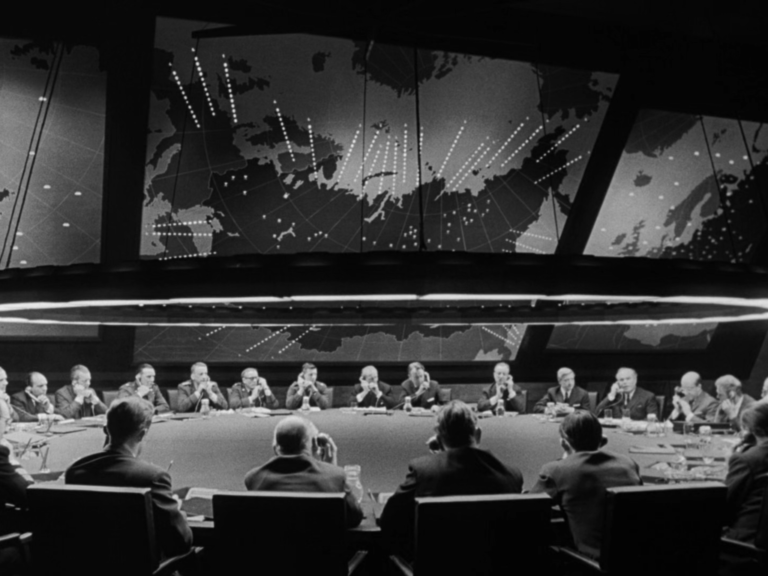 Review of Dr. Strangelove on yago or yago.com